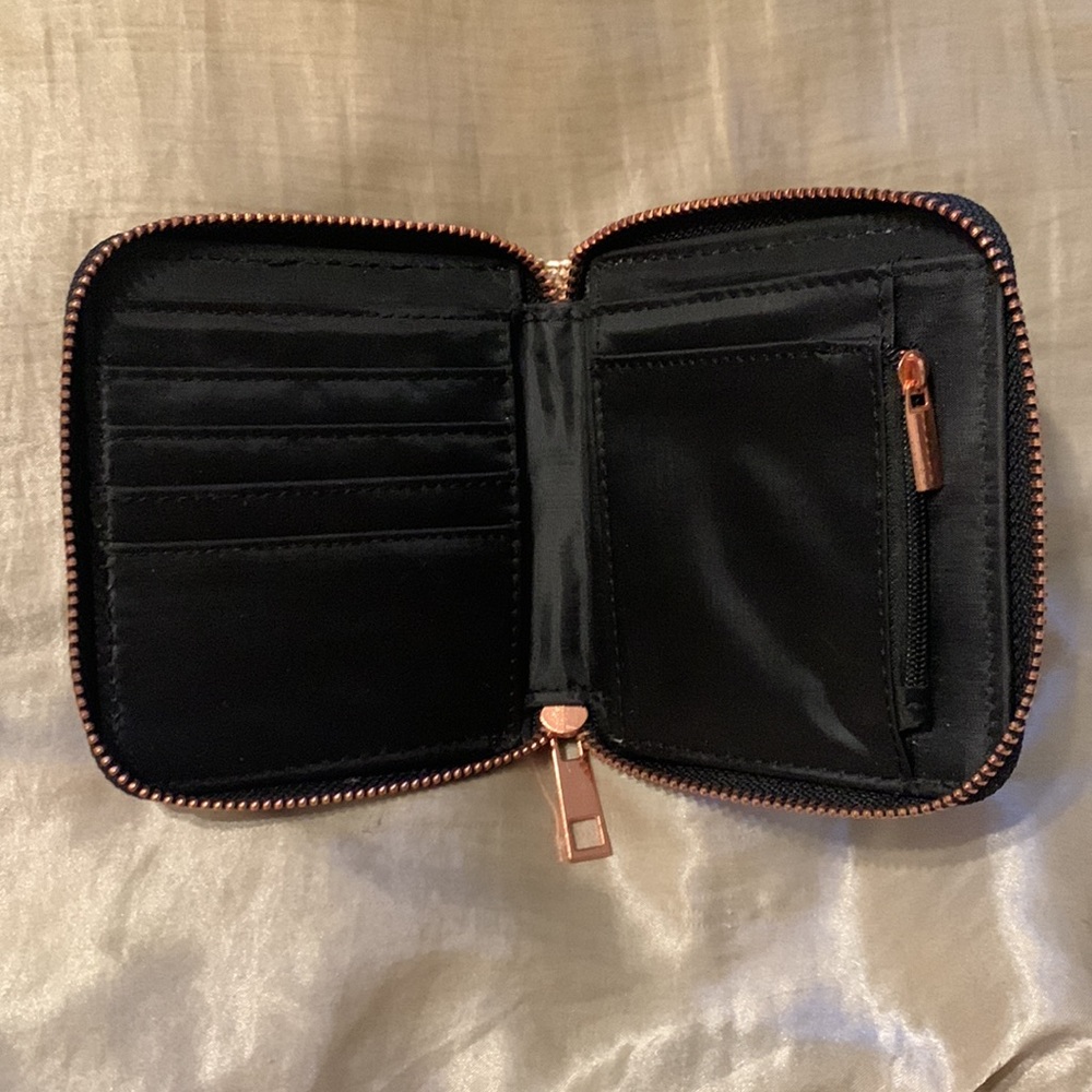 Wallet - Picture 2 of 3